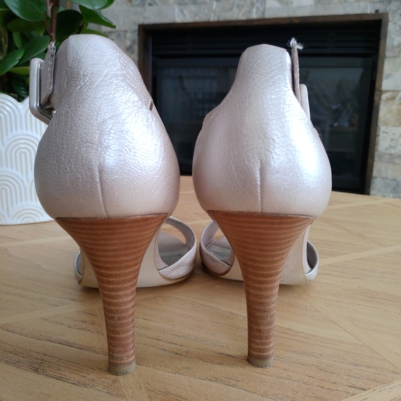 Nine West Jendavi Silver Leather Sandals - Picture 5 of 10